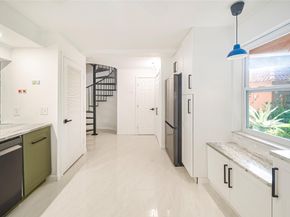 620 Tennis Club Dr 111, Fort Lauderdale FL 33311