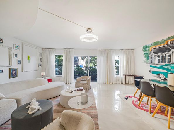 620 Tennis Club Dr 111, Fort Lauderdale FL 33311