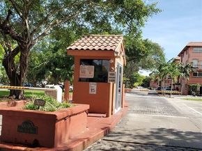 620 Tennis Club Dr 111, Fort Lauderdale FL 33311