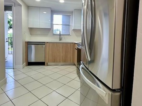 6080 NW 44th St 205, Lauderhill FL 33319