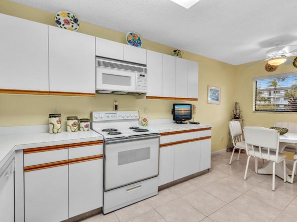 15355 Lakes Of Delray Boulevard 104, Delray Beach FL 33484