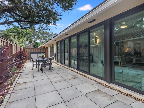 11341 Briarwood Place, North Palm Beach FL 33408