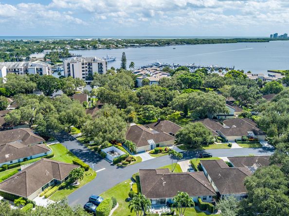 11341 Briarwood Place, North Palm Beach FL 33408