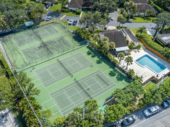 11341 Briarwood Place, North Palm Beach FL 33408
