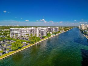 800 Parkview Dr 625, Hallandale Beach FL 33009