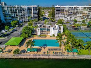 800 Parkview Dr 625, Hallandale Beach FL 33009