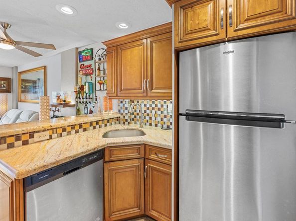 1831 NE 38th Street 410, Oakland Park FL 33308