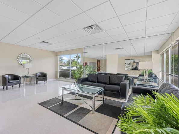 1831 NE 38th Street 410, Oakland Park FL 33308