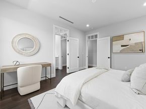 11823 Lake Shore Place, North Palm Beach FL 33408