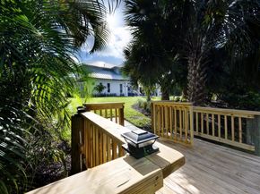 11823 Lake Shore Place, North Palm Beach FL 33408