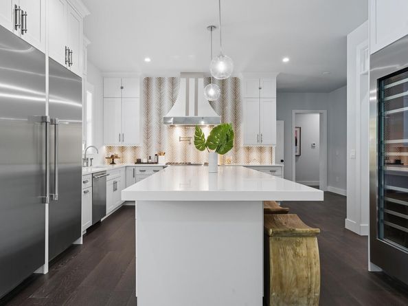 11823 Lake Shore Place, North Palm Beach FL 33408