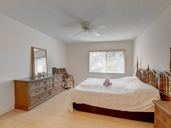 8089 Springtree Road, Boca Raton FL 33496