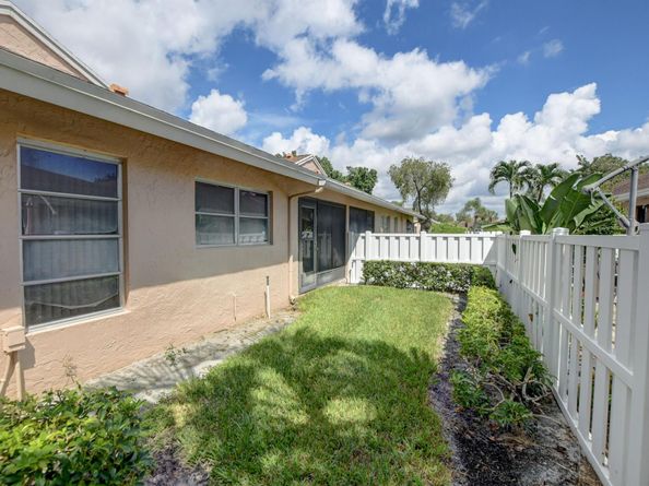 8089 Springtree Road, Boca Raton FL 33496