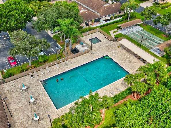 8089 Springtree Road, Boca Raton FL 33496