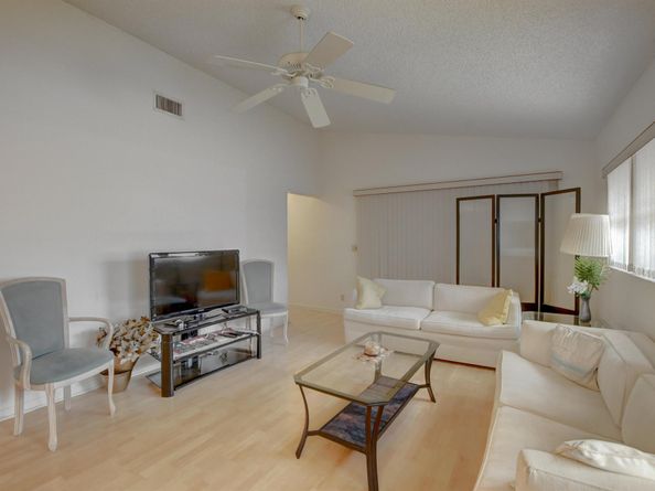 8089 Springtree Road, Boca Raton FL 33496
