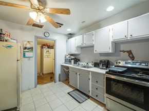 5711 SW 37th Ct, Davie FL 33314