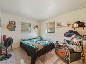 5711 SW 37th Ct, Davie FL 33314