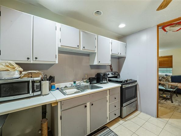 5711 SW 37th Ct, Davie FL 33314