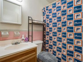 5711 SW 37th Ct, Davie FL 33314