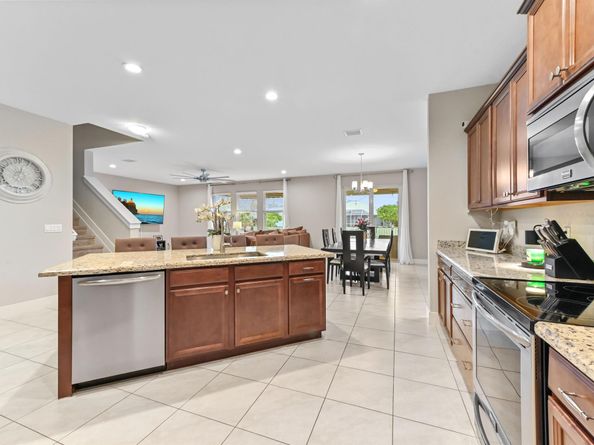 11941 Cypress Key Way, Royal Palm Beach FL 33411