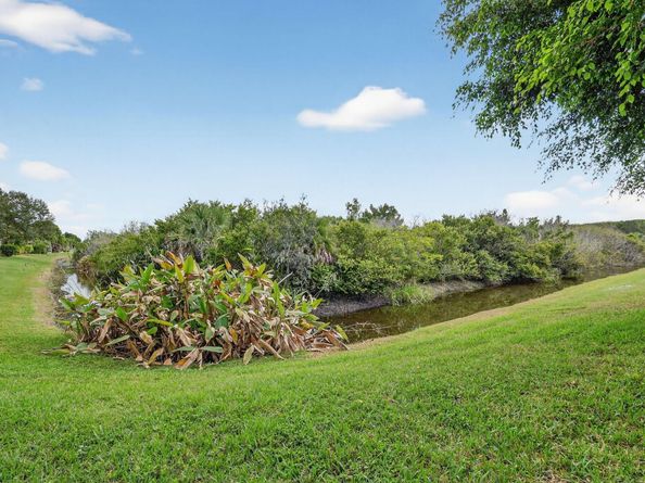 1848 Via Castello, Wellington FL 33411