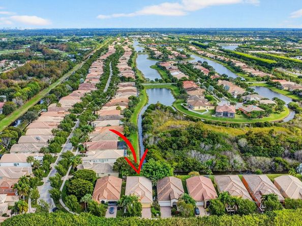 1848 Via Castello, Wellington FL 33411