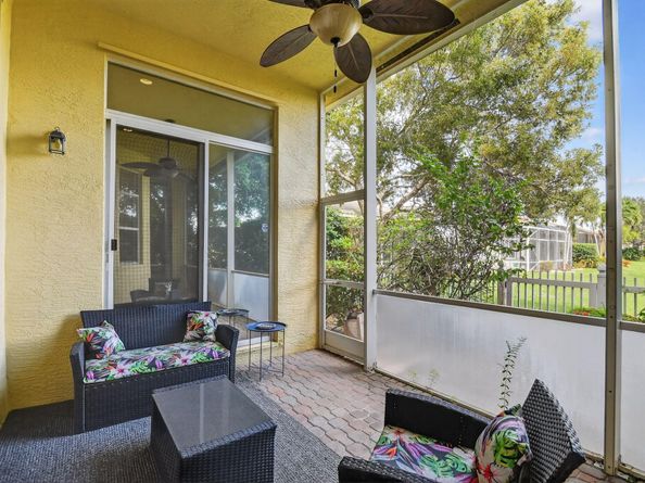 1848 Via Castello, Wellington FL 33411