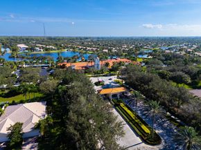 8199 Saint Johns Court, Wellington FL 33414