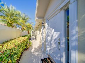 8199 Saint Johns Court, Wellington FL 33414