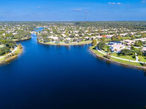 8199 Saint Johns Court, Wellington FL 33414