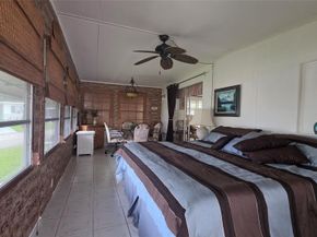 1931 SW 85th Ave, Davie FL 33324