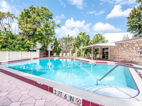 1831 NE 38th St 206, Fort Lauderdale FL 33308