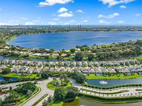 2908 Gin Berry Way, West Palm Beach FL 33401