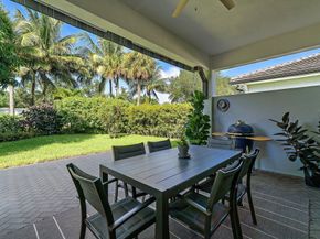 2908 Gin Berry Way, West Palm Beach FL 33401