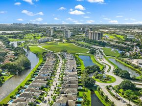 2908 Gin Berry Way, West Palm Beach FL 33401