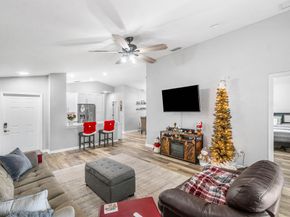 5112 Aurora Lake Circle, Greenacres FL 33463