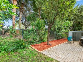 5112 Aurora Lake Circle, Greenacres FL 33463