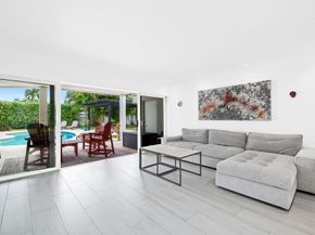 2711 Mayan Dr, Fort Lauderdale FL 33316