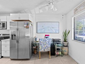 3138 Via Poinciana 116, Lake Worth FL 33467