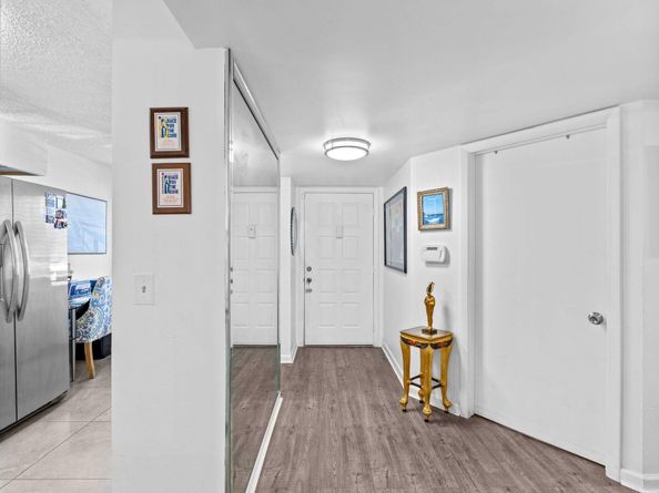 3138 Via Poinciana 116, Lake Worth FL 33467