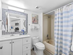 3138 Via Poinciana 116, Lake Worth FL 33467