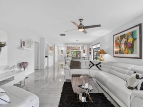 8310 Casa Del Lago 1b, Boca Raton FL 33433