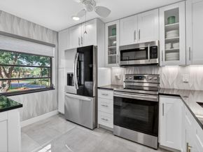 8310 Casa Del Lago 1b, Boca Raton FL 33433