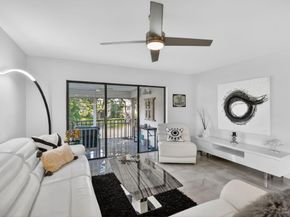 8310 Casa Del Lago 1b, Boca Raton FL 33433