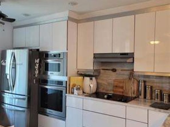 9335 NW 45th ST 9335, Sunrise FL 33351