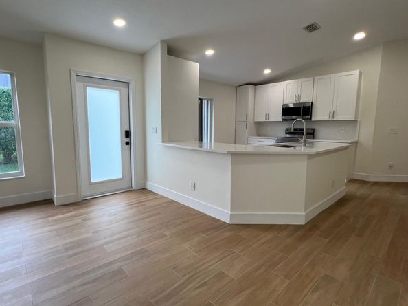 11766 NW 57th St, Coral Springs FL 33076