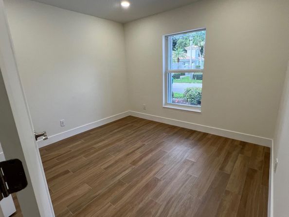 11766 NW 57th St, Coral Springs FL 33076