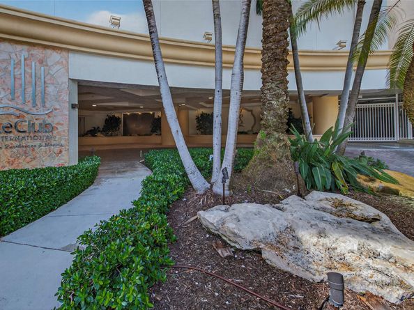 2845 NE 9th St 806, Fort Lauderdale FL 33304