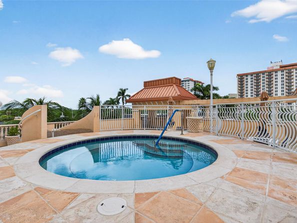 2845 NE 9th St 806, Fort Lauderdale FL 33304