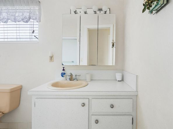 2832 W Crosley Drive E, West Palm Beach FL 33415